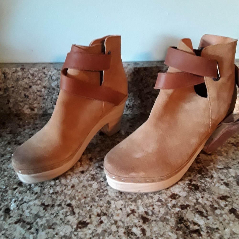 Free People Bungalow Clogs